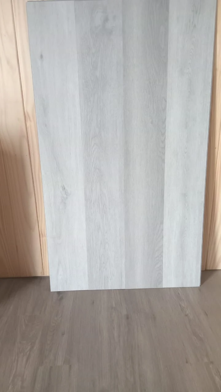 Pisos vinilicos SPC, precio por m2 4